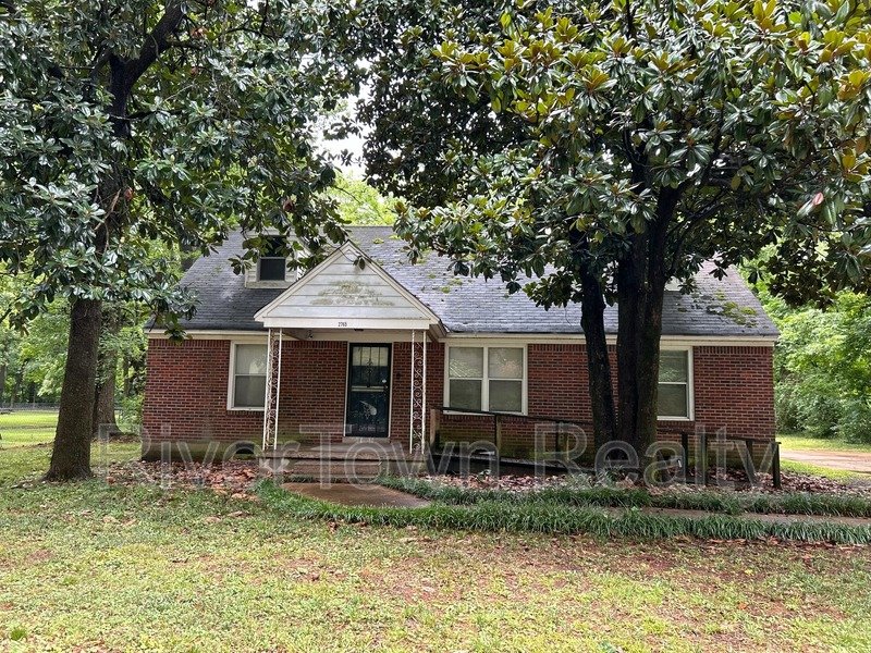 AVAILABLE NOW!! property image