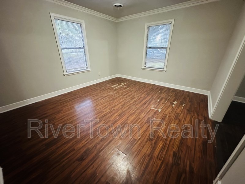 AVAILABLE NOW!! property image