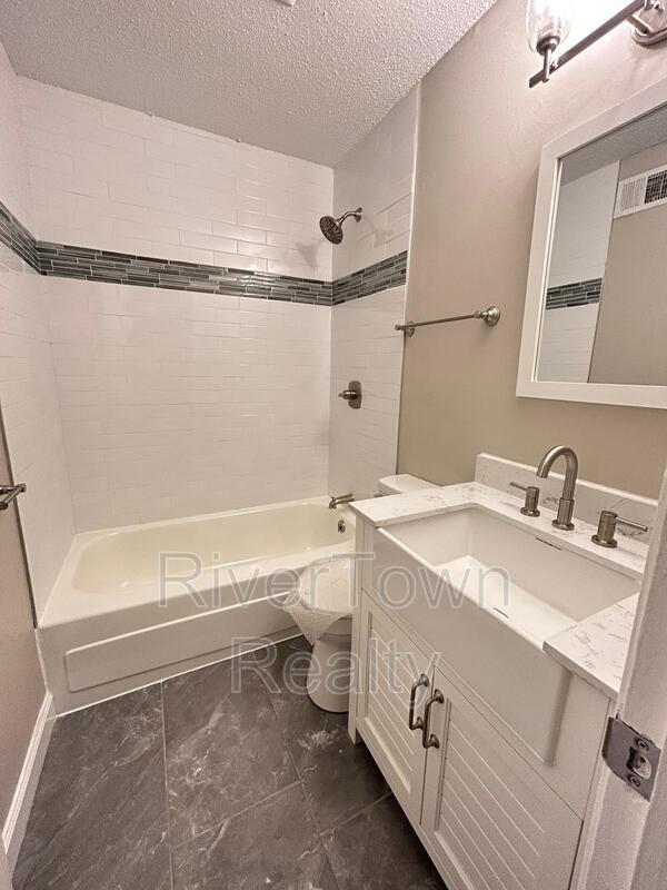 1176 Railton Rd property image