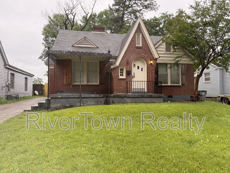 1026 Stonewall St property image
