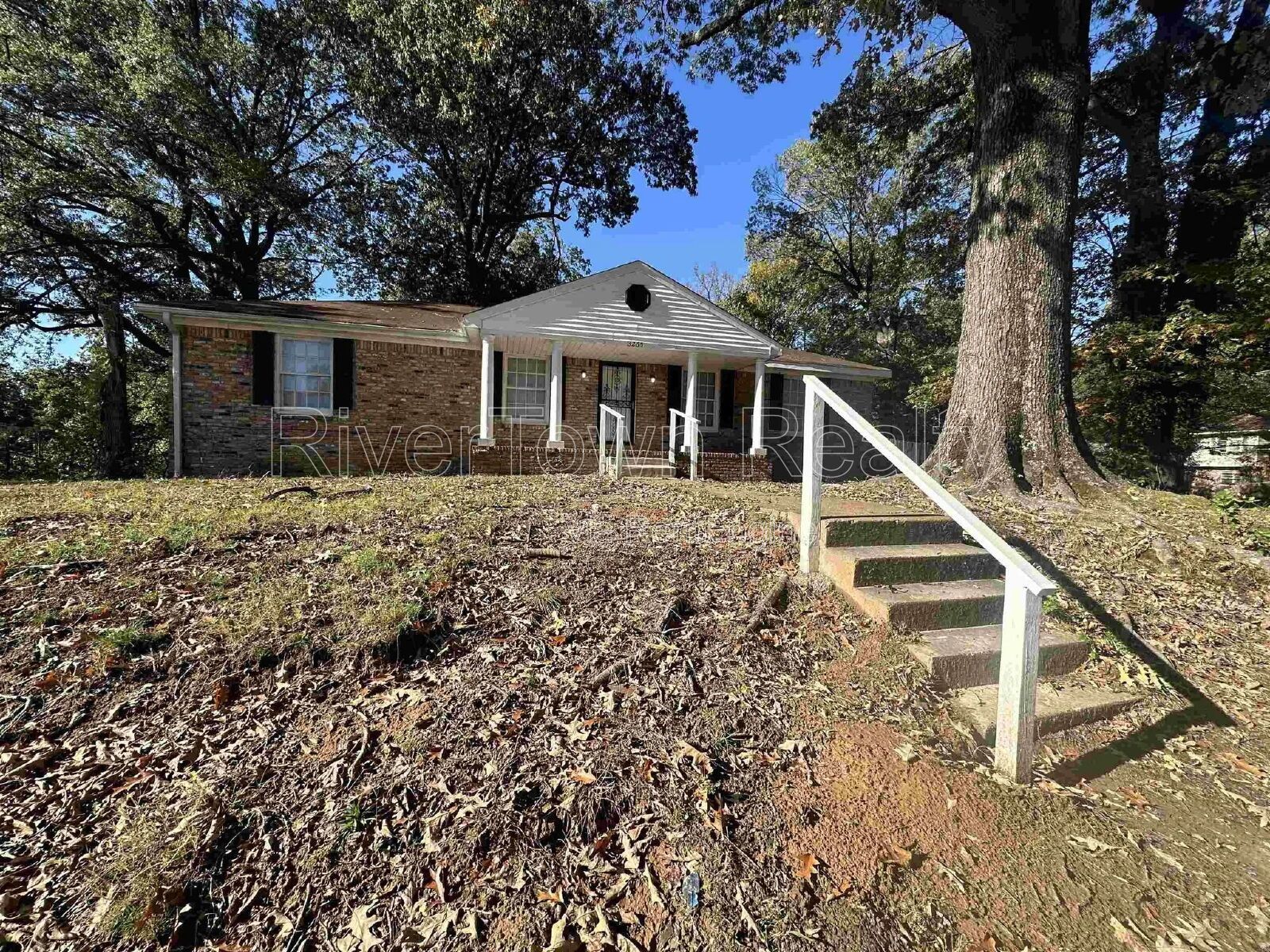 Spacious 4-Bedroom Home in the Heart of Memphis – 3265 Hanna Dr property image
