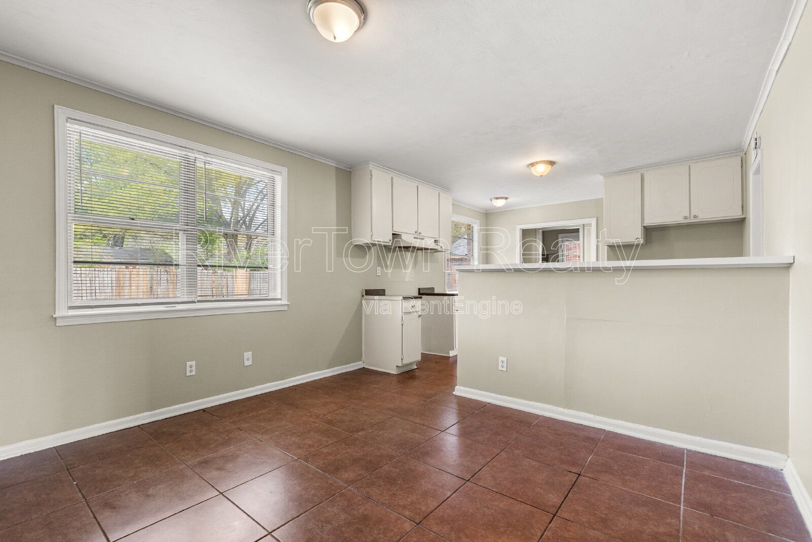 Charming Memphis Home with Gleaming Hardwood Floors - 3 Beds, 1 Bath! property image