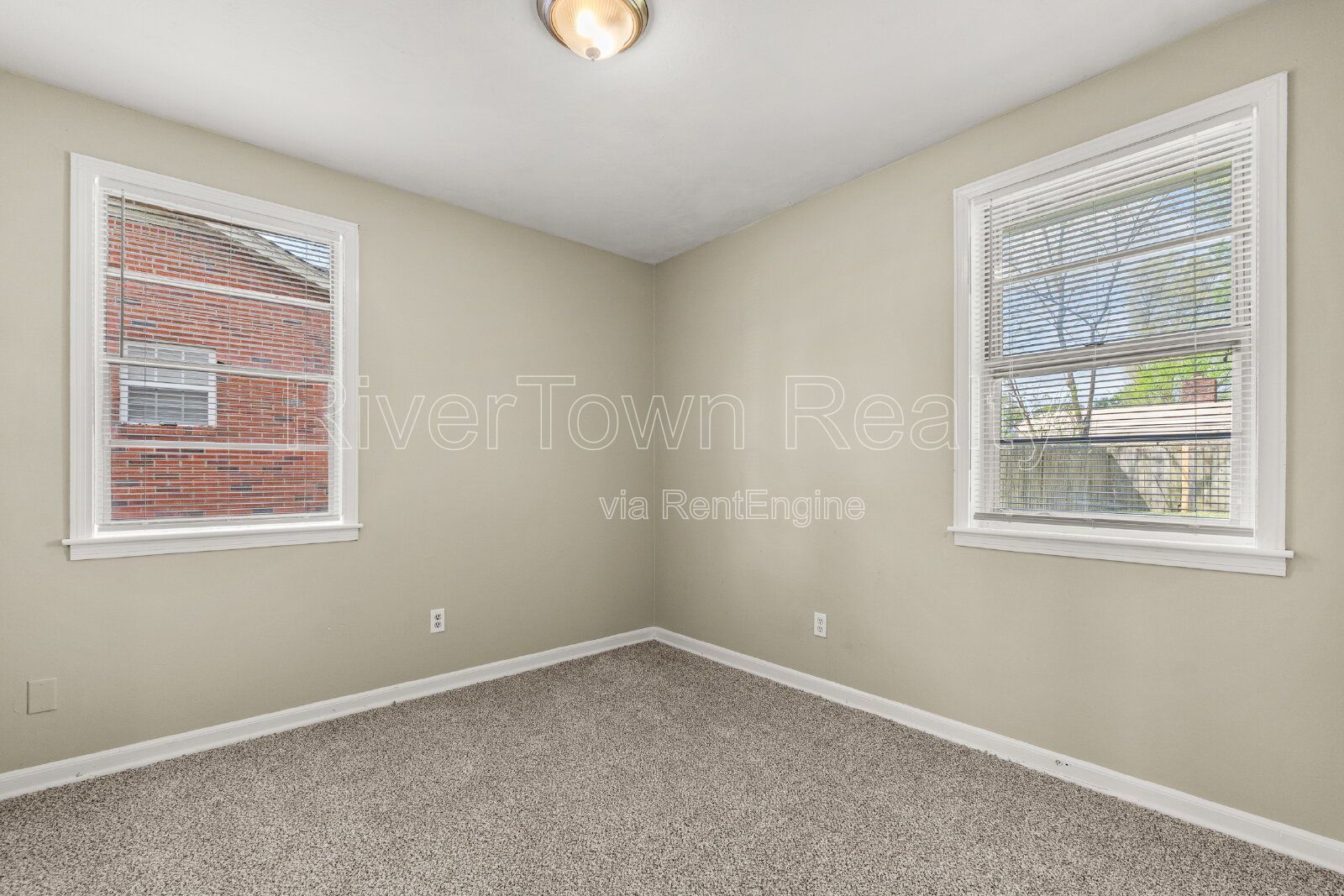 Charming Memphis Home with Gleaming Hardwood Floors - 3 Beds, 1 Bath! property image
