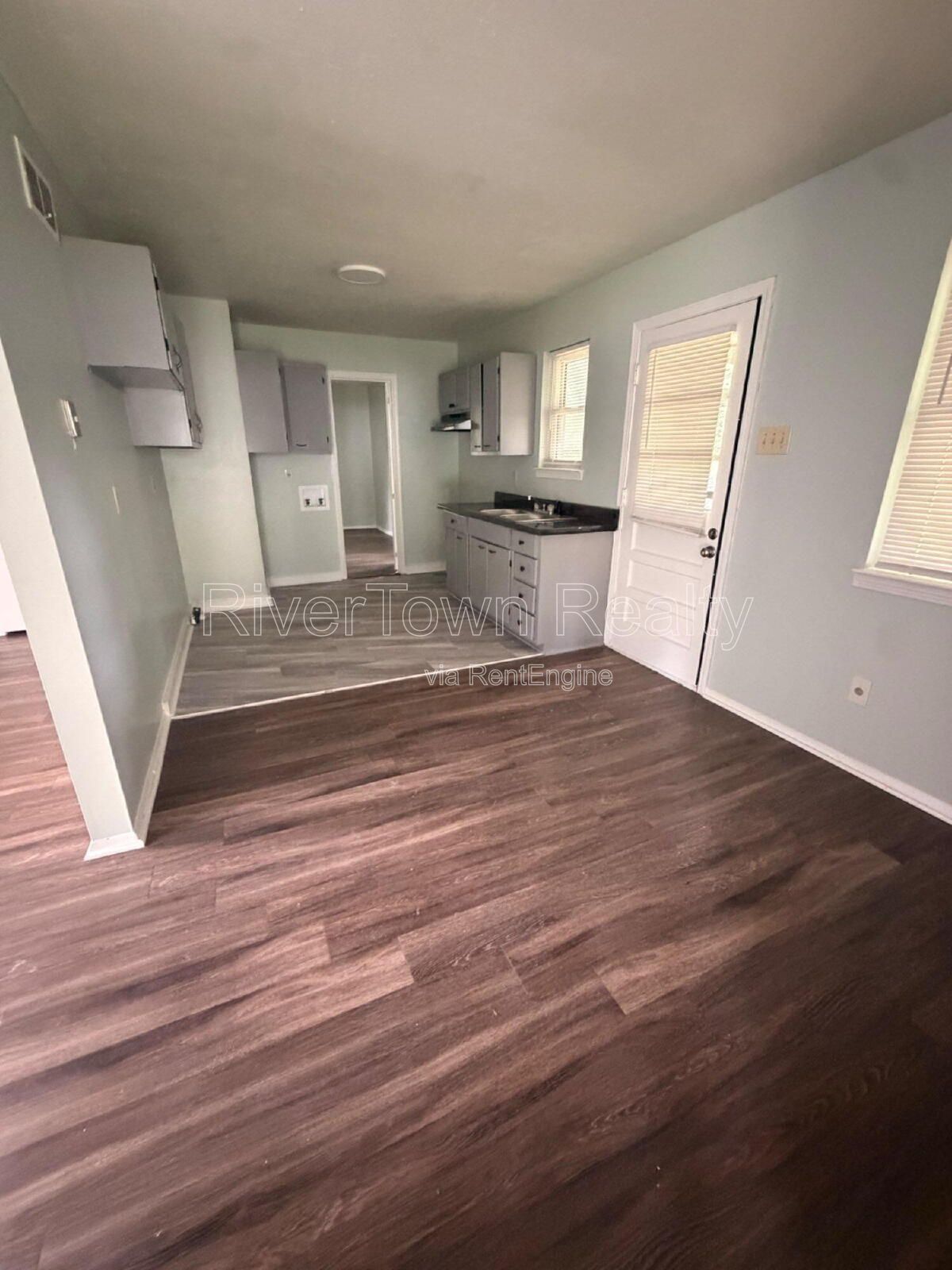Charming 3-Bed, 2-Bath Home at 1624 Winfield Ave, Memphis – Cozy Living with 1021 Sq Ft! property image