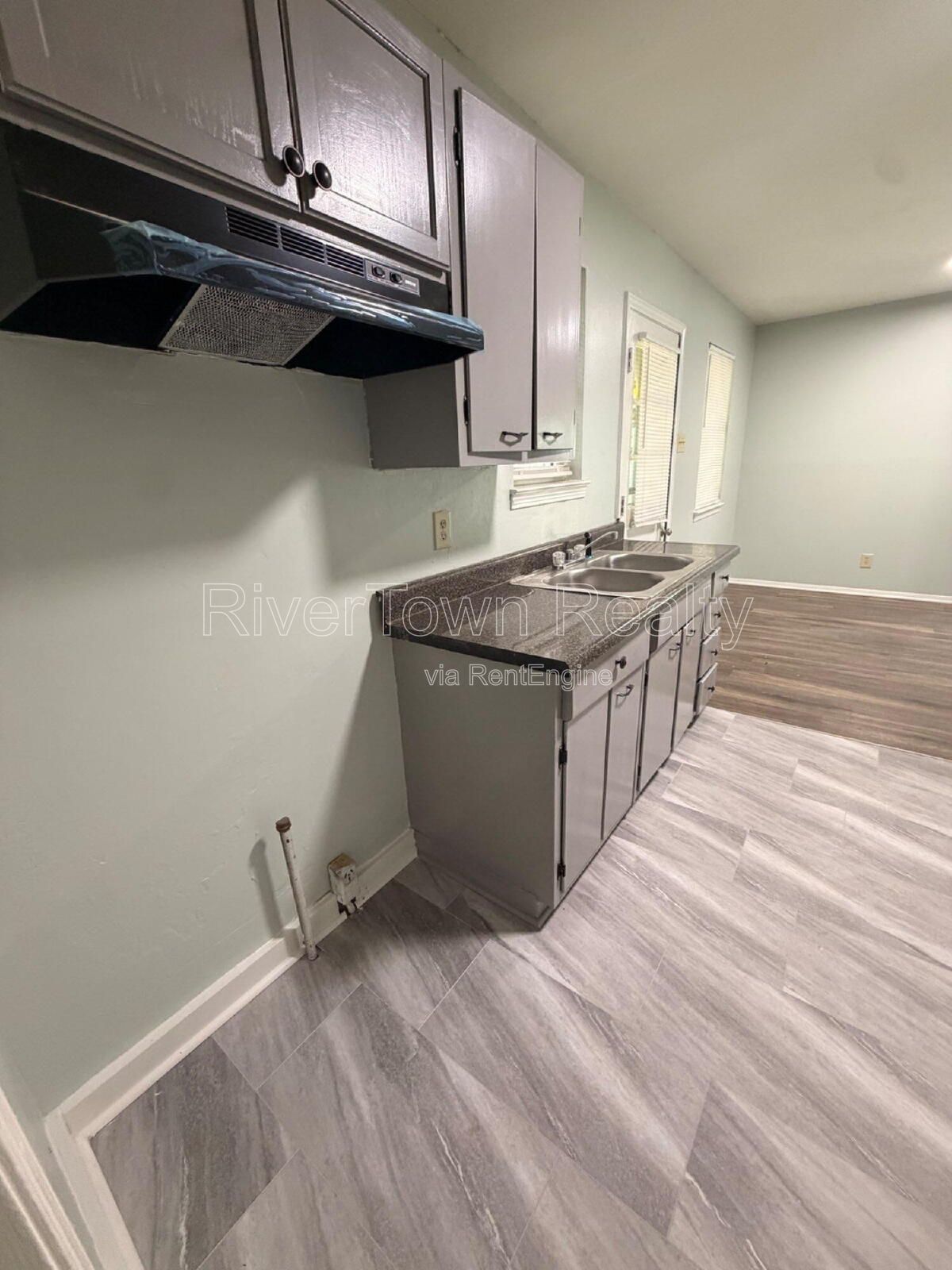 Charming 3-Bed, 2-Bath Home at 1624 Winfield Ave, Memphis – Cozy Living with 1021 Sq Ft! property image