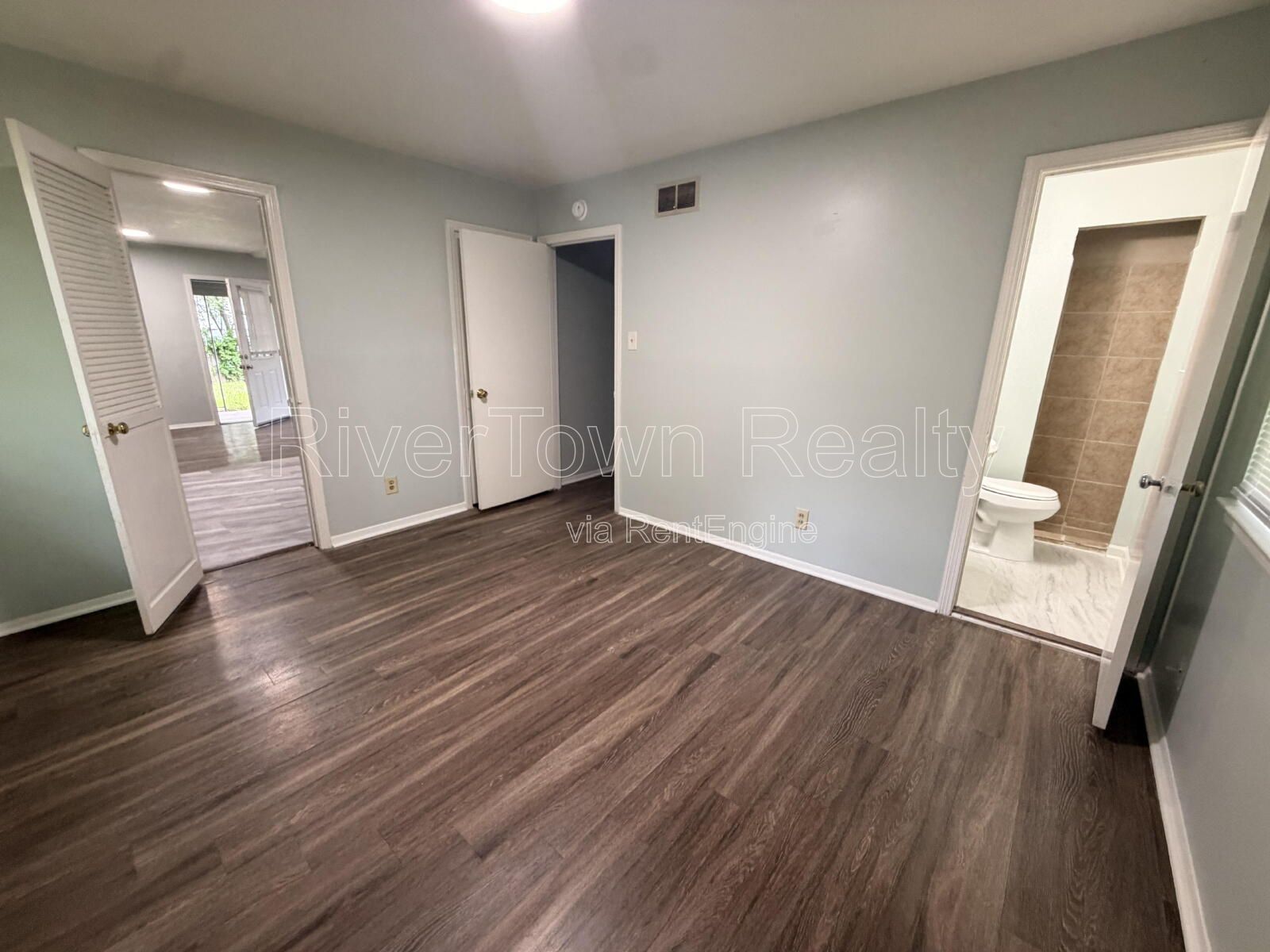 Charming 3-Bed, 2-Bath Home at 1624 Winfield Ave, Memphis – Cozy Living with 1021 Sq Ft! property image
