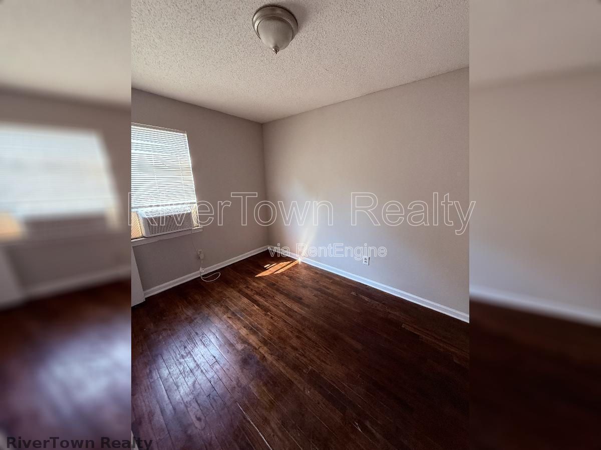 SECTION 8 Home AVAILABLE NOW. property image
