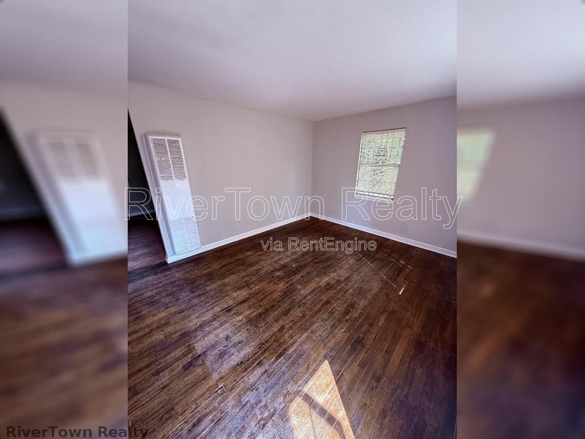SECTION 8 Home AVAILABLE NOW. property image