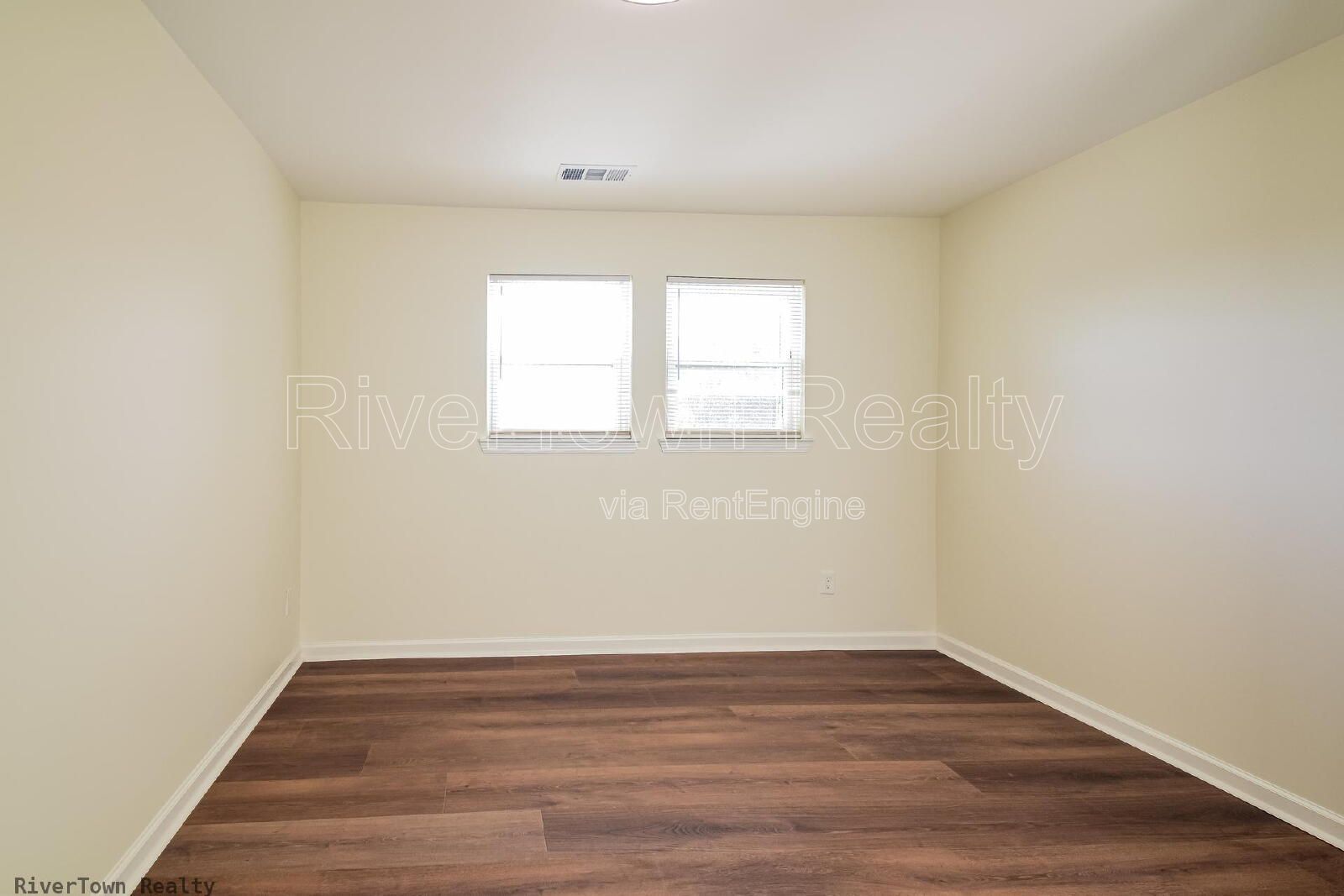 Newly Renovated 4BR Home Near Collierville Town Square ? Over 2,000 Sq property image