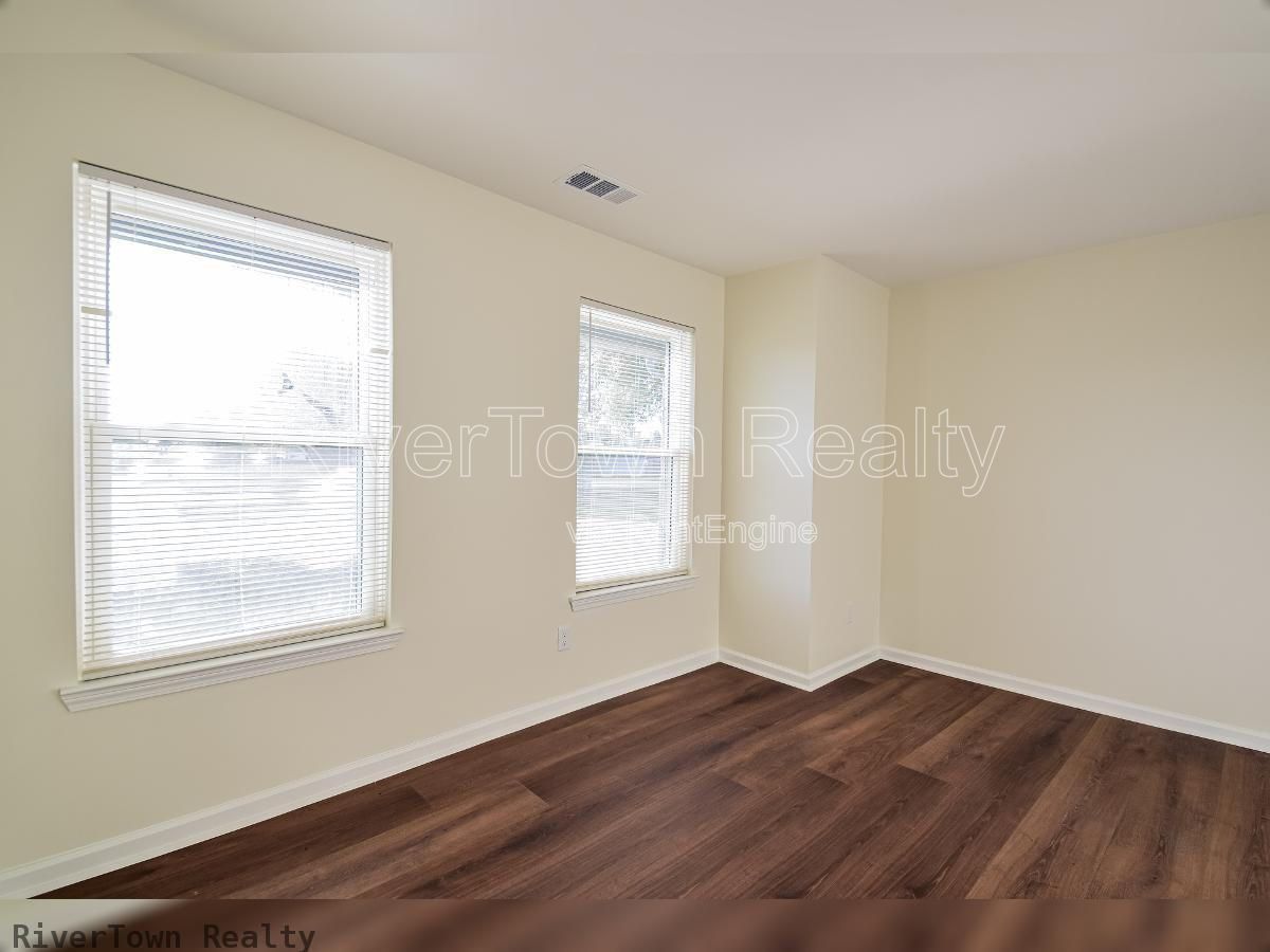 Newly Renovated 4BR Home Near Collierville Town Square ? Over 2,000 Sq property image