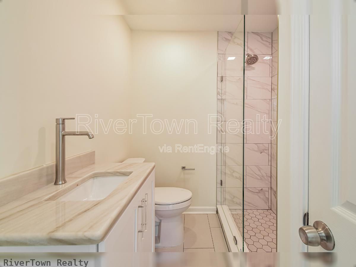 Newly Renovated 4BR Home Near Collierville Town Square ? Over 2,000 Sq property image