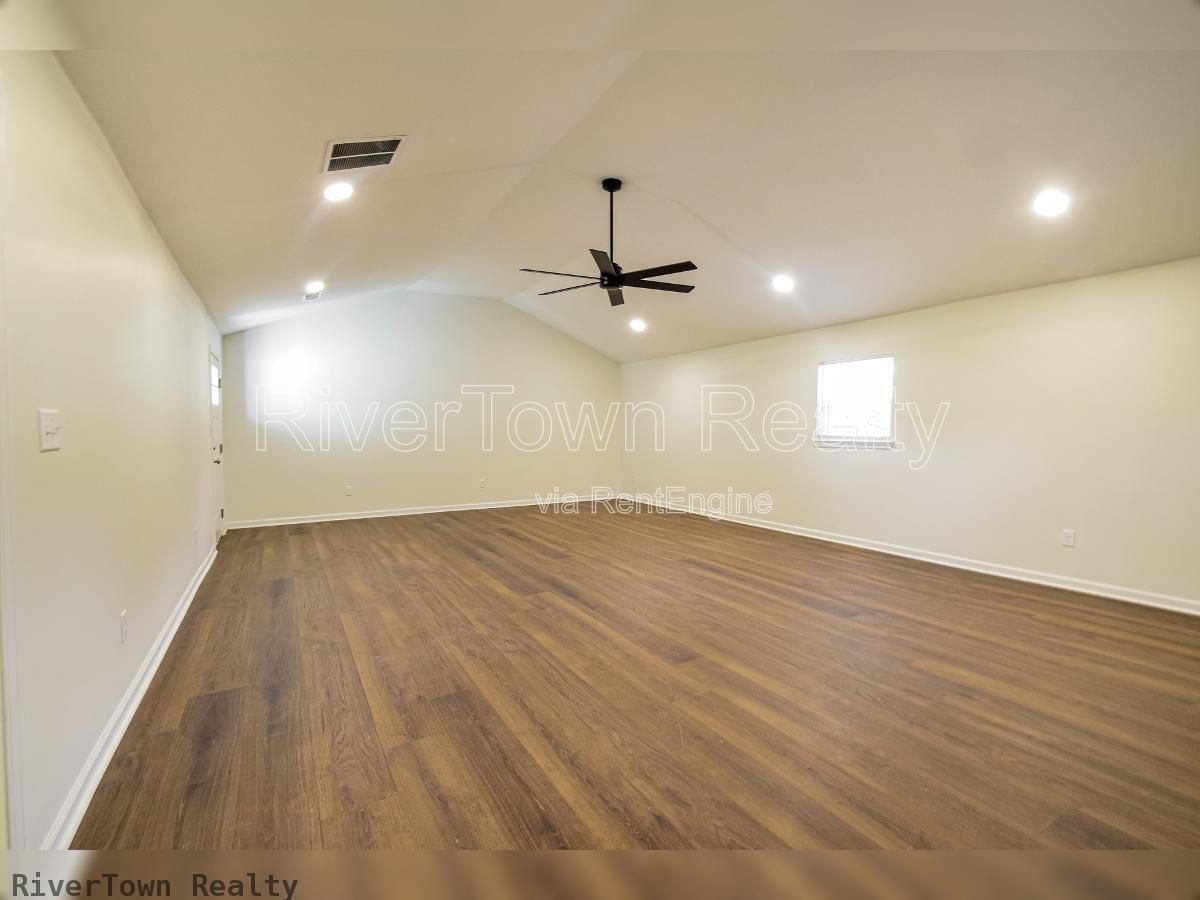 Newly Renovated 4BR Home Near Collierville Town Square ? Over 2,000 Sq property image