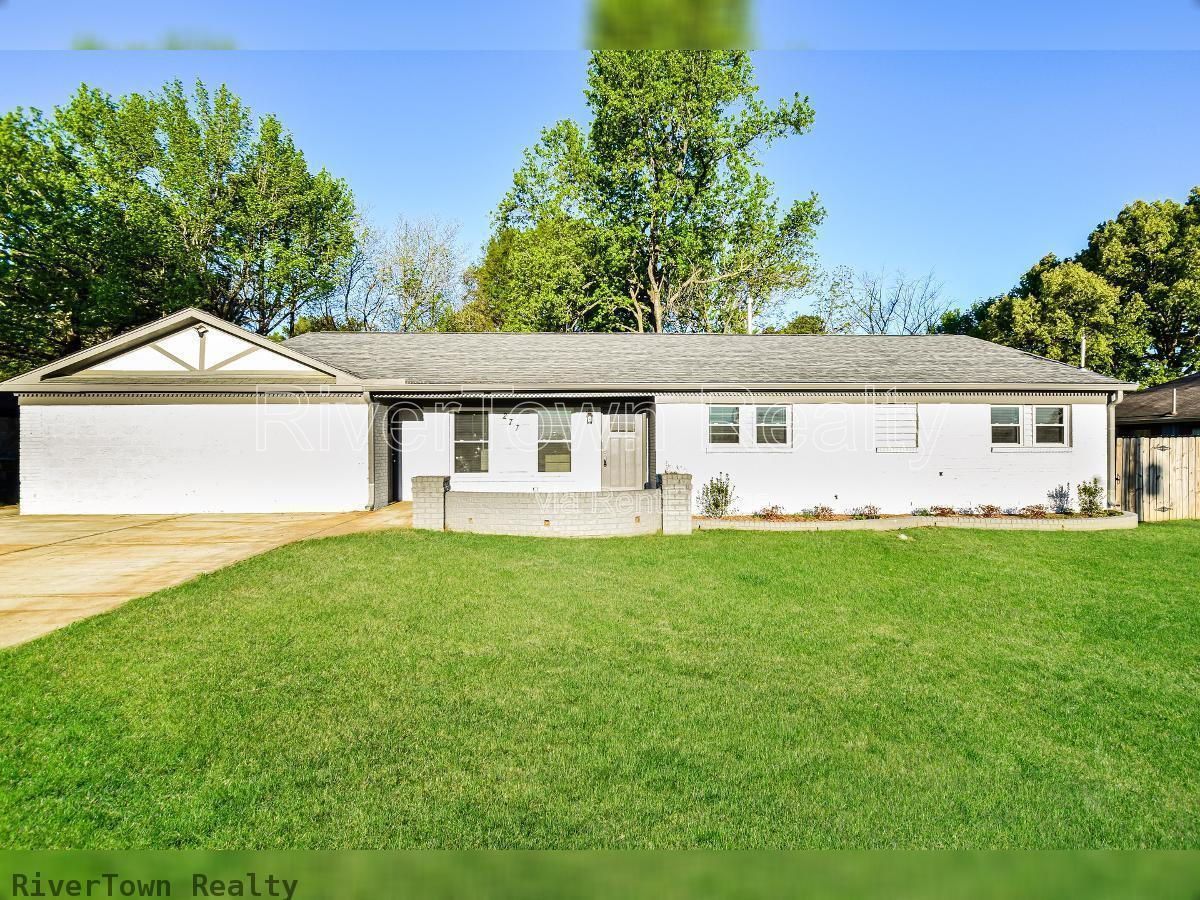 Newly Renovated 4BR Home Near Collierville Town Square ? Over 2,000 Sq property image