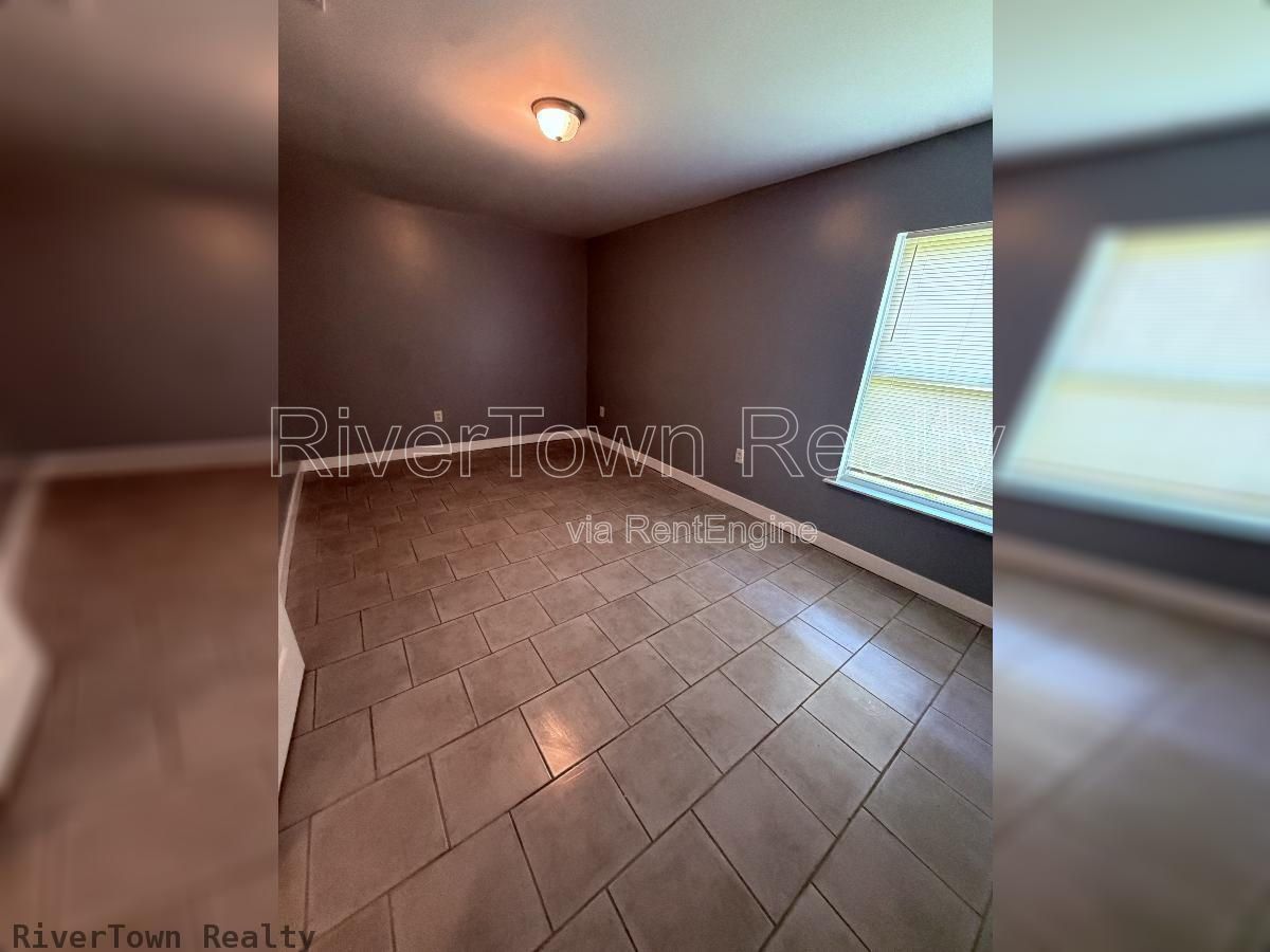 ASK US ABOUT OUT FREE MONTH RENT SPECIAL ON THIS ONE!!! property image