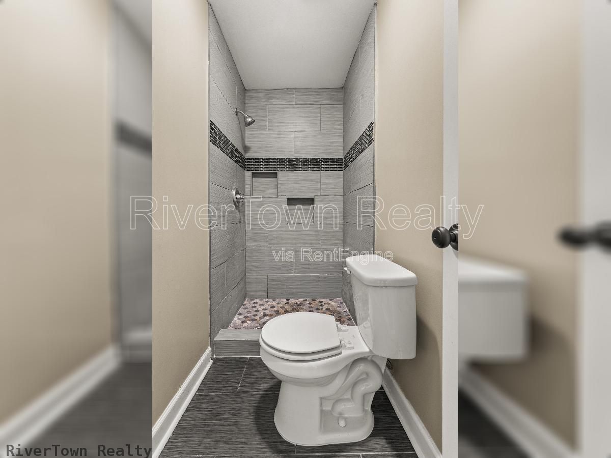 Charming 3-Bedroom/2 Bathr Home in Memphis on a Spacious Half-Acre Lot property image