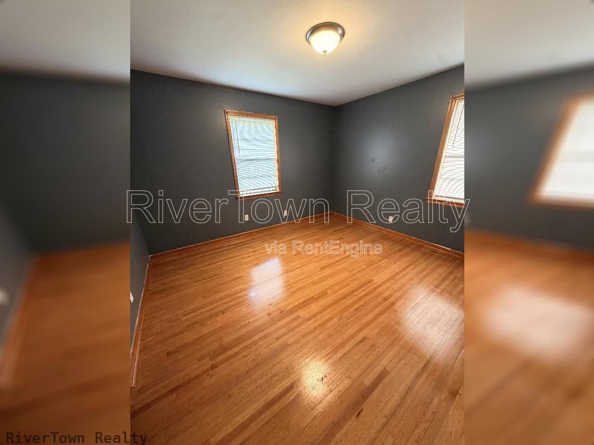 ASK US ABOUT OUT FREE MONTH RENT SPECIAL ON THIS ONE!!!

