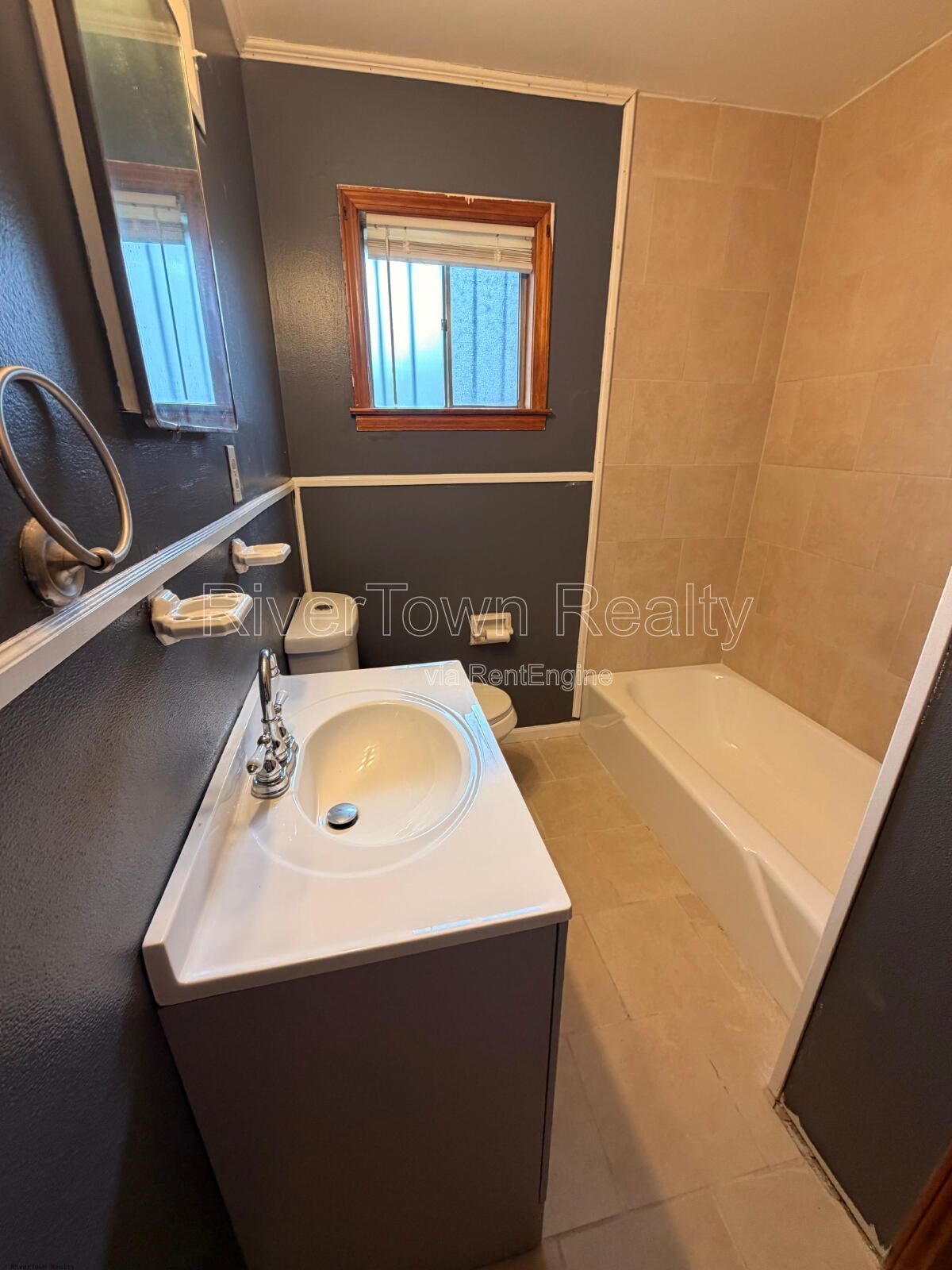 ASK US ABOUT OUT FREE MONTH RENT SPECIAL ON THIS ONE!!!

