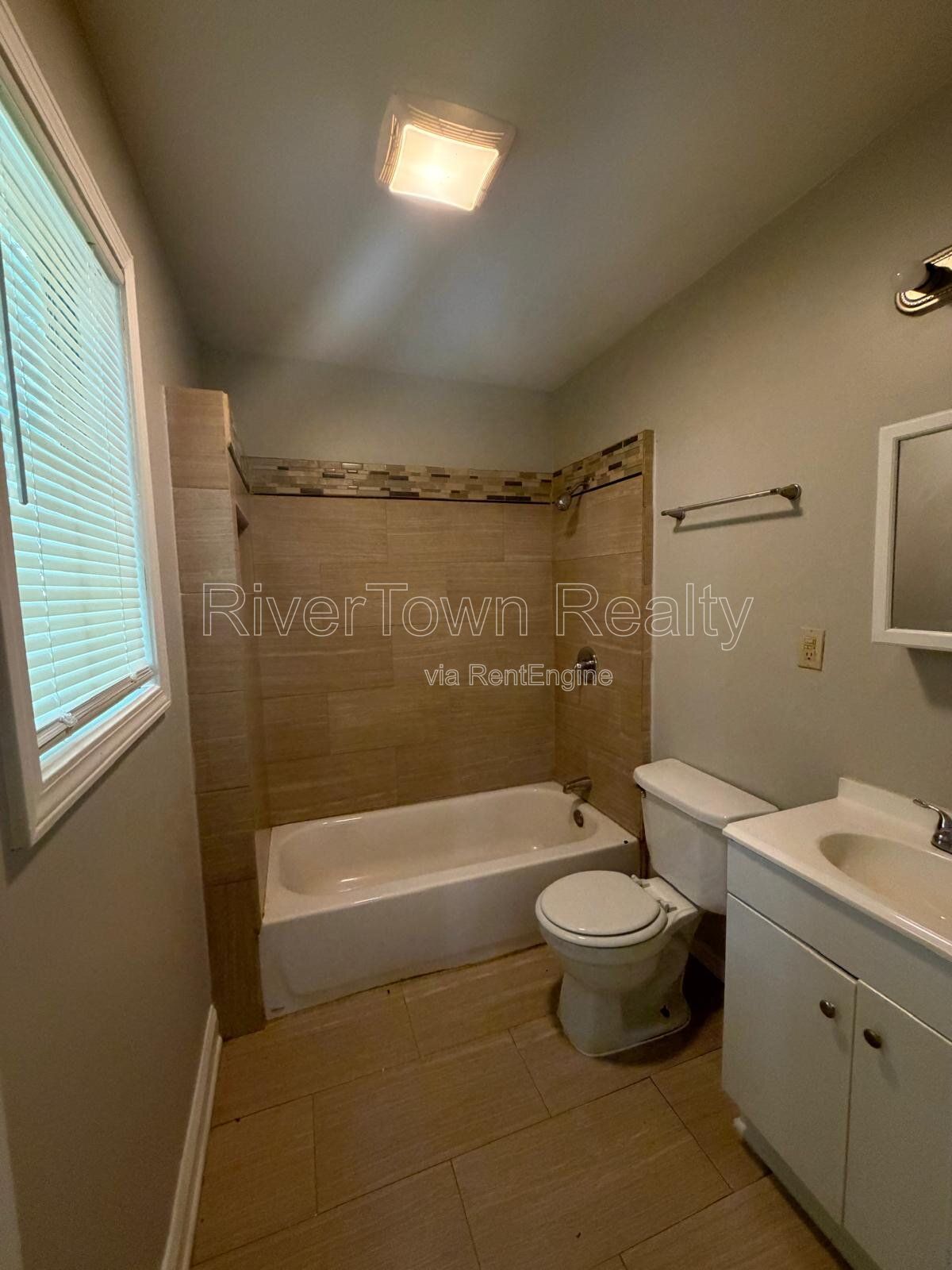 Charming 3-Bedroom Home with 2 Full Baths in Memphis! property image