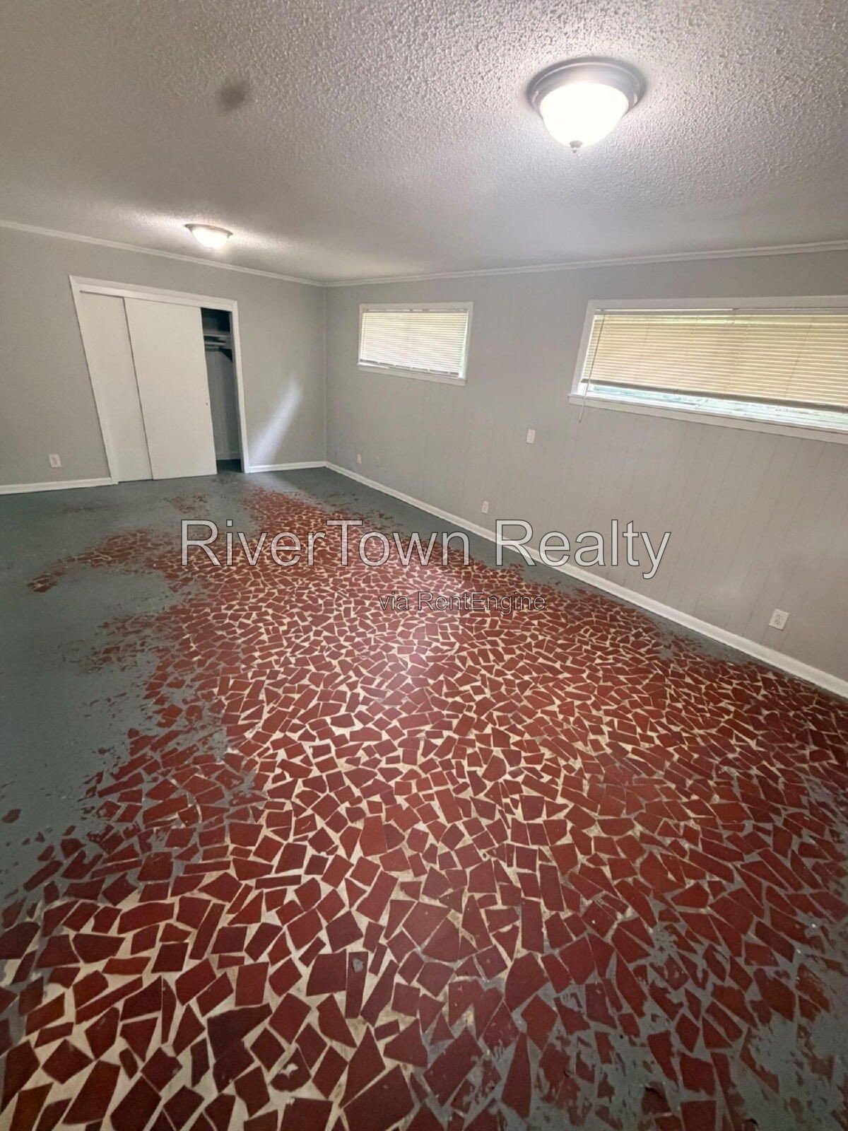 Charming 3-Bedroom Home on Patterson Street - Spacious 1,365 Sq Ft Living in Memphis! property image