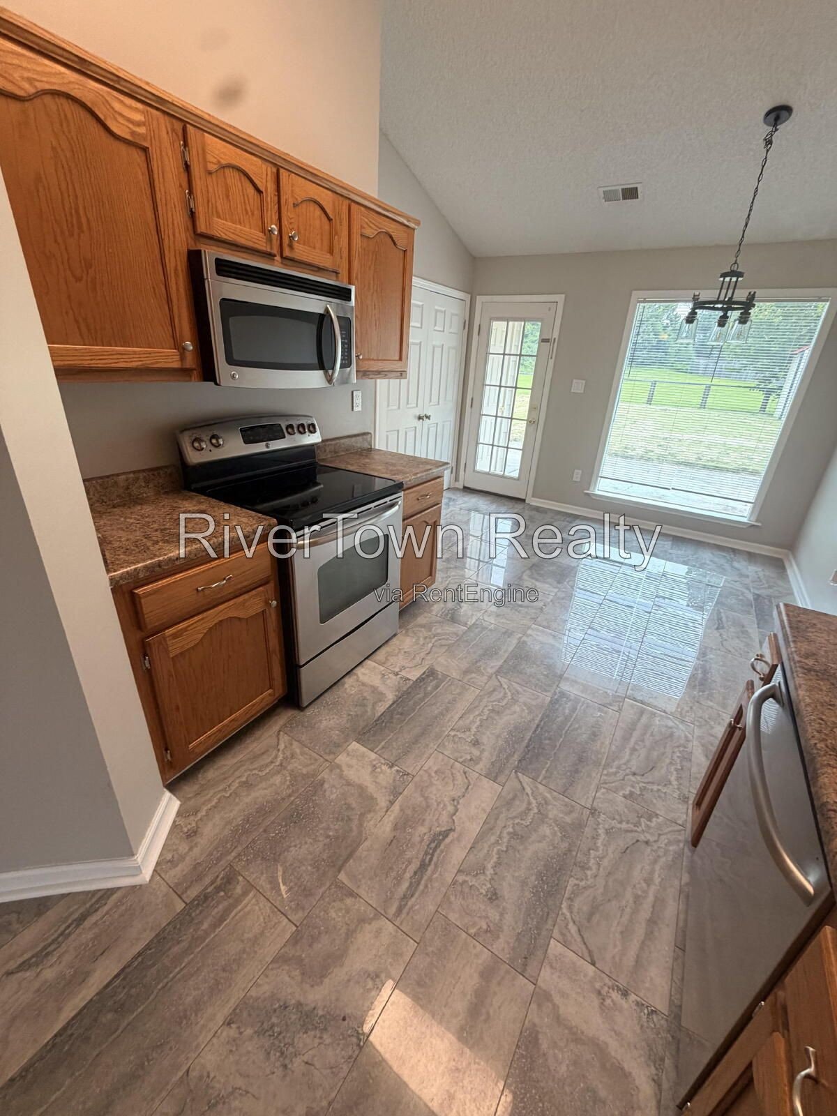 Charming 3-Bedroom Haven with 2 Full Baths in Olive Branch! property image