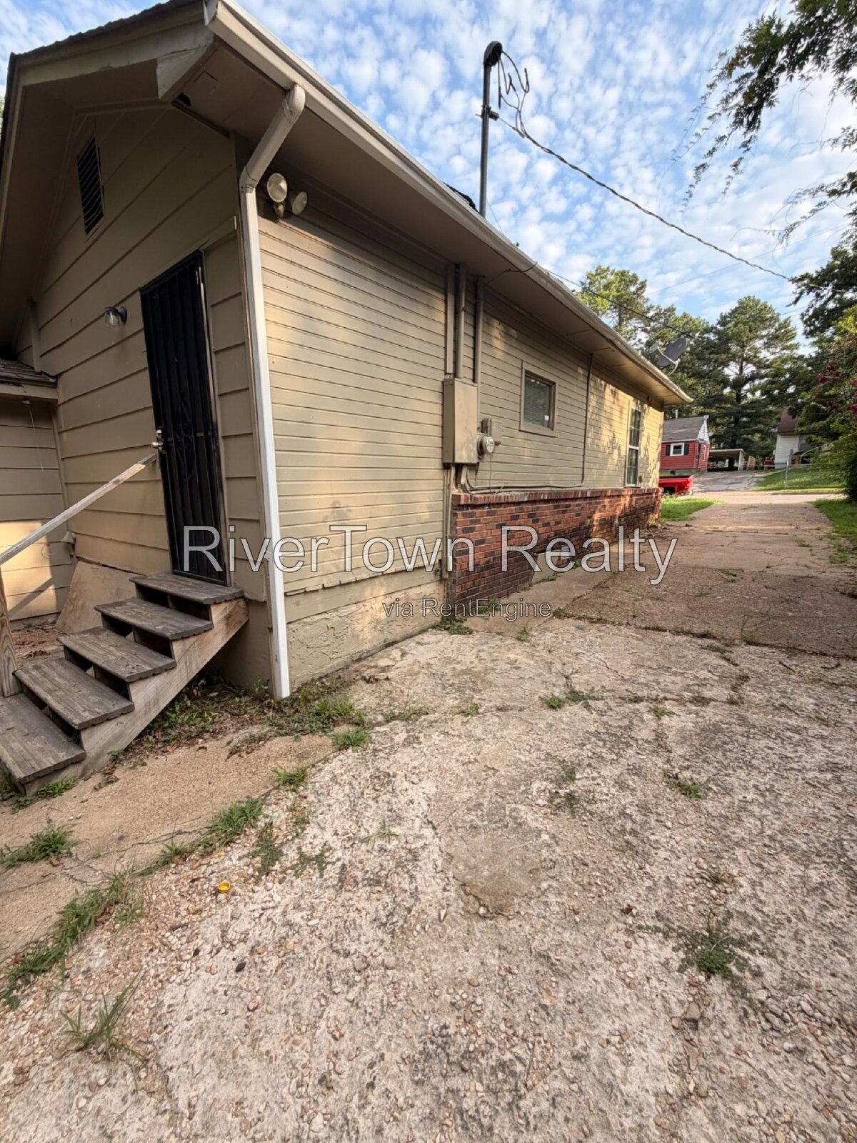 Won't Last Long property image