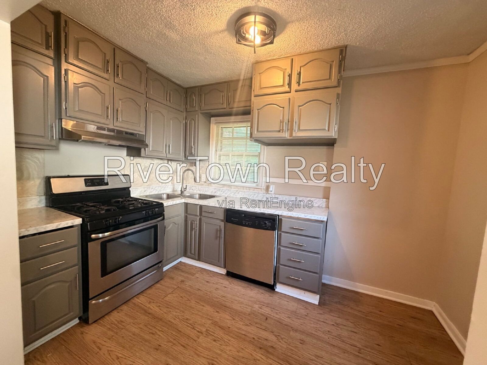 Charming 2-Bedroom Gem on Given Avenue, Memphis - Cozy 828 Sq. Ft. Retreat! property image