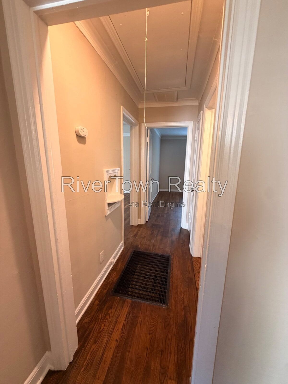 Charming 2-Bedroom Gem on Given Avenue, Memphis - Cozy 828 Sq. Ft. Retreat! property image