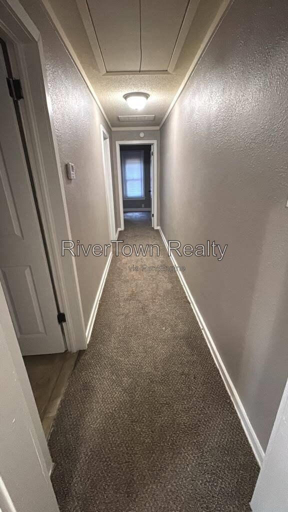 Charming 2-Bedroom Duplex Retreat on Bowen Avenue - Cozy Living Awaits! property image