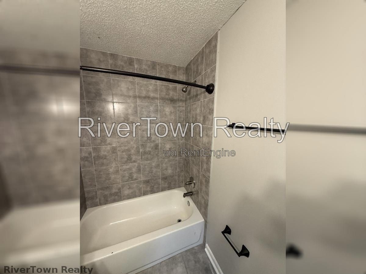 Modern, Pet-Friendly Home with Spacious Living & Prime Location! property image