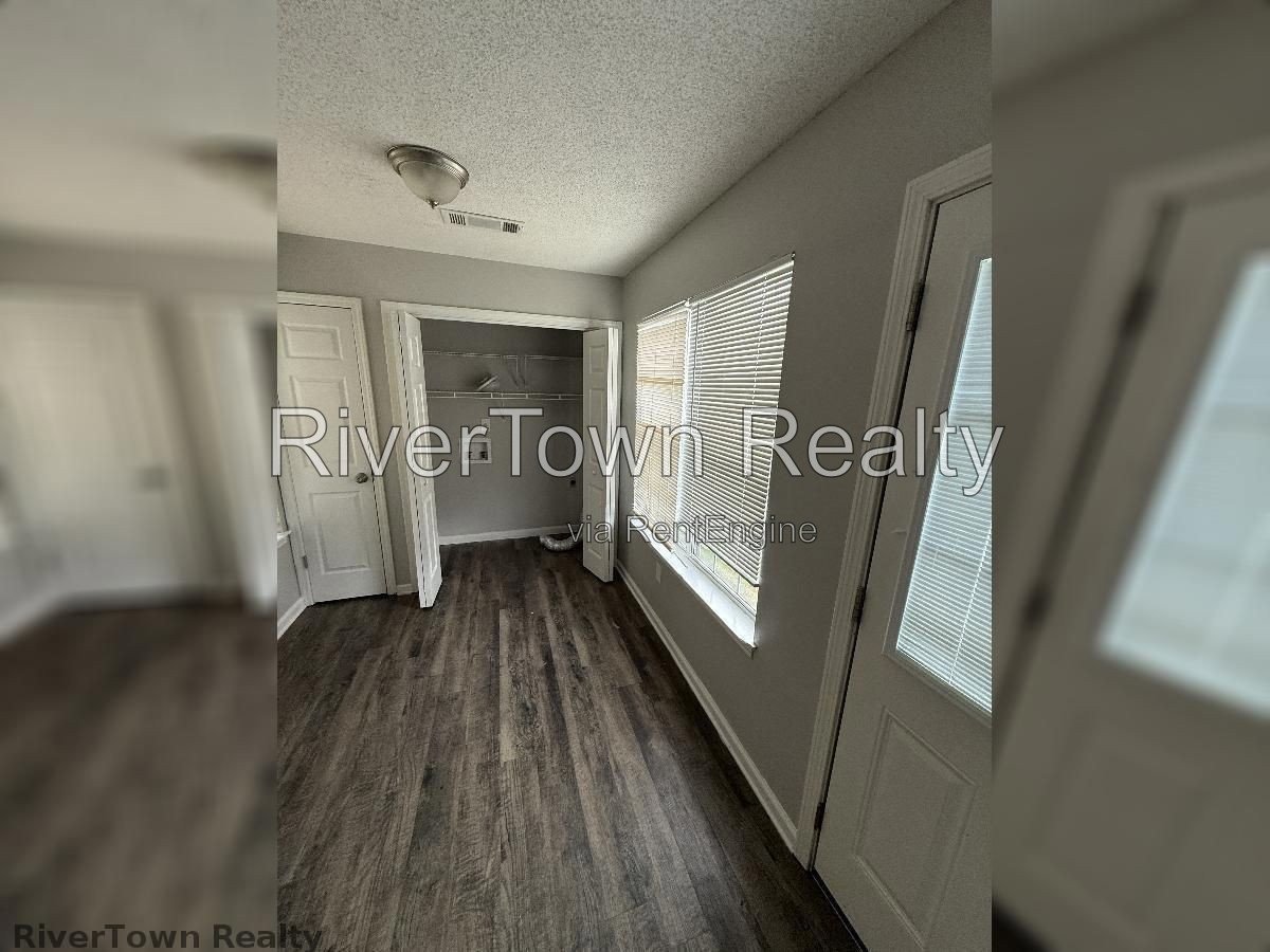 Modern, Pet-Friendly Home with Spacious Living & Prime Location! property image