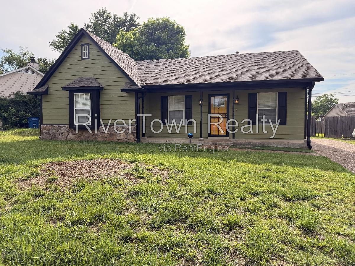 Modern, Pet-Friendly Home with Spacious Living & Prime Location! property image