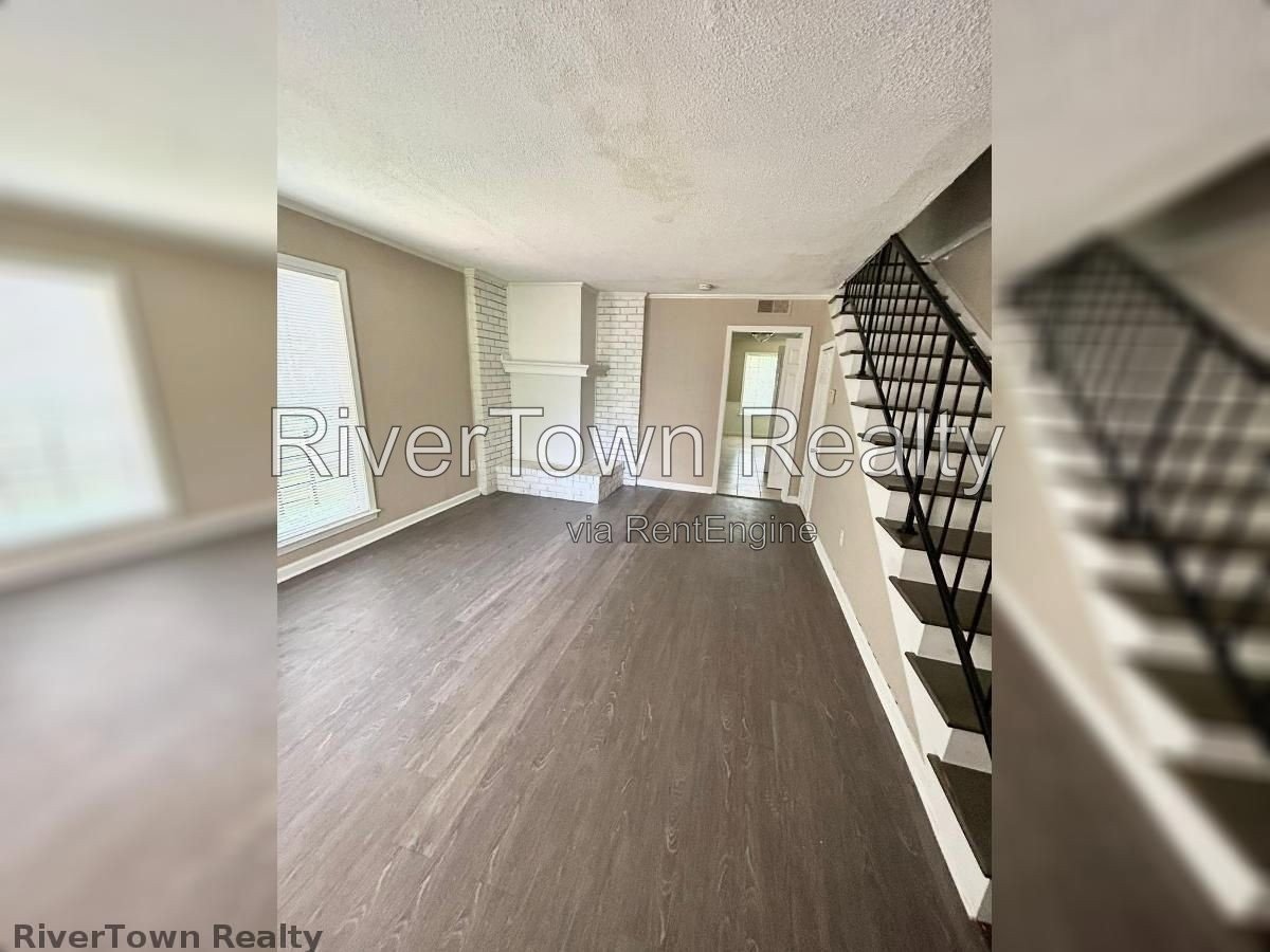 Headline
$995 | Fully Remodeled 2BR/1.5BA Duplex in a Quiet Whitehaven Cove – Newer Roof, Floors & Paint! property image