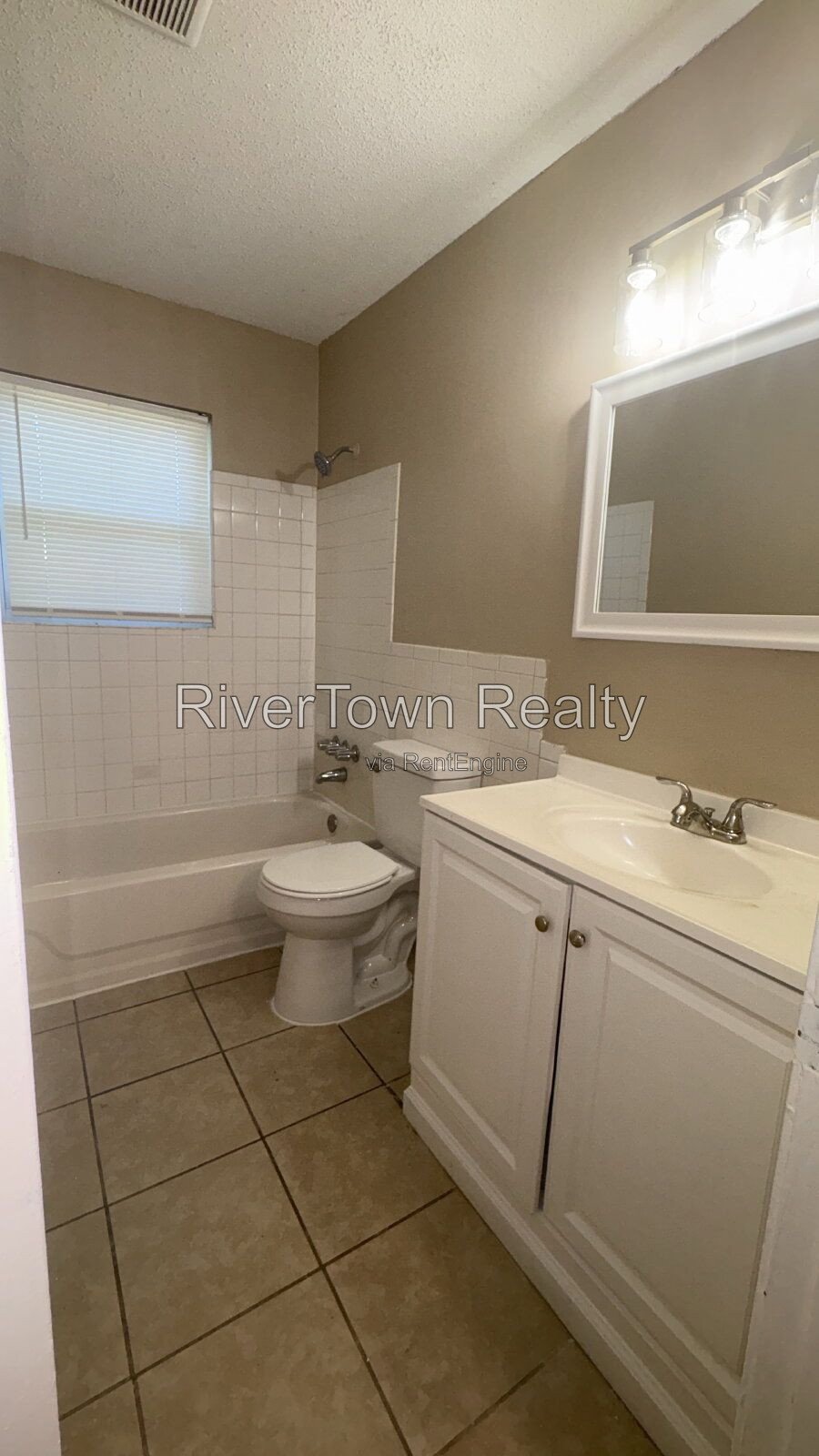 Headline
$995 | Fully Remodeled 2BR/1.5BA Duplex in a Quiet Whitehaven Cove – Newer Roof, Floors & Paint! property image